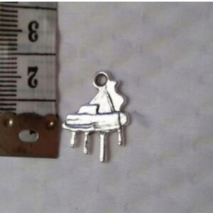 Vintage Sterling Silver Piano Charm For Bracelets Pendants  Necklace EUC Jewelry